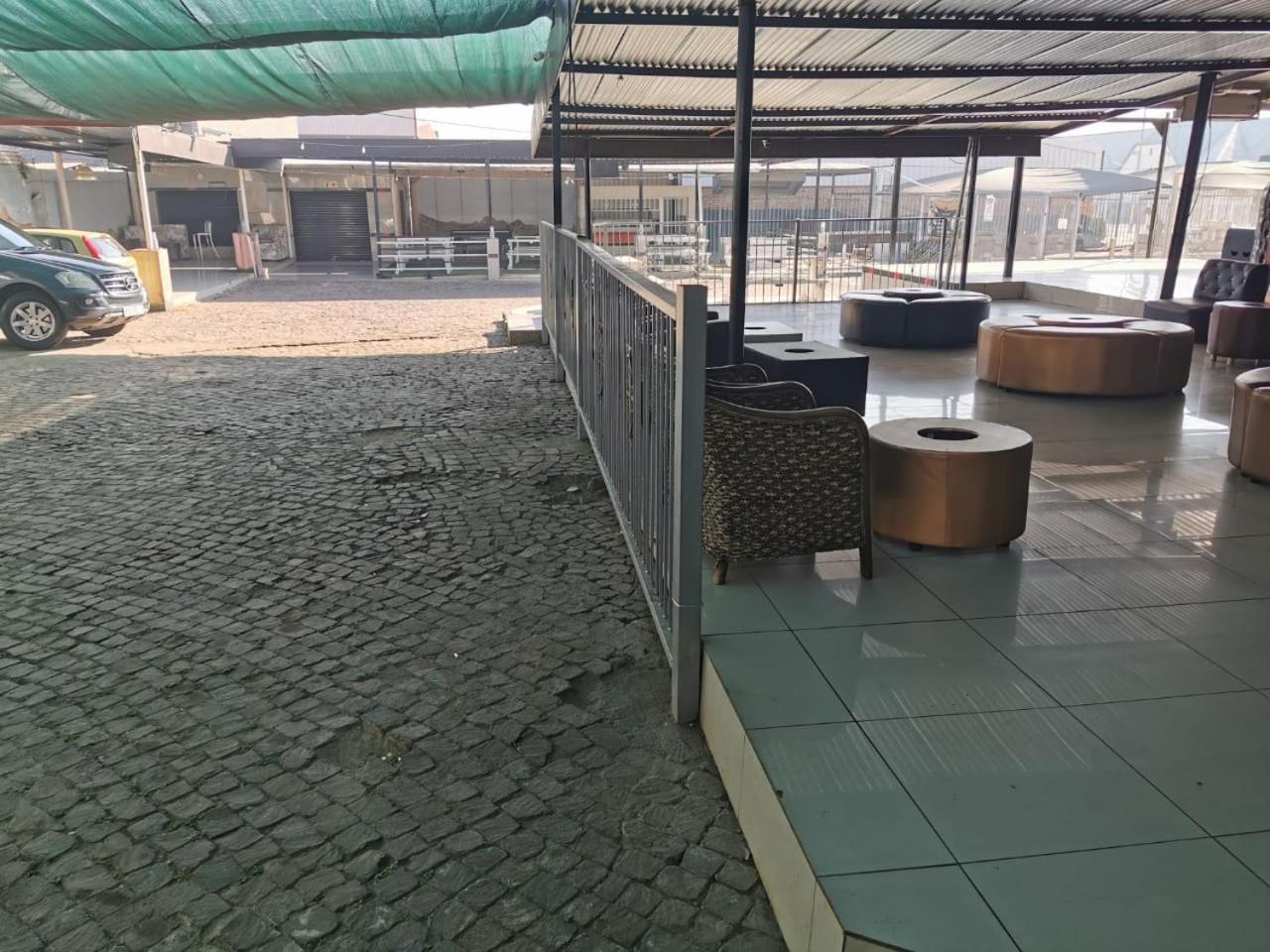Ebony Guest House Pretoria-Noord エクステリア 写真