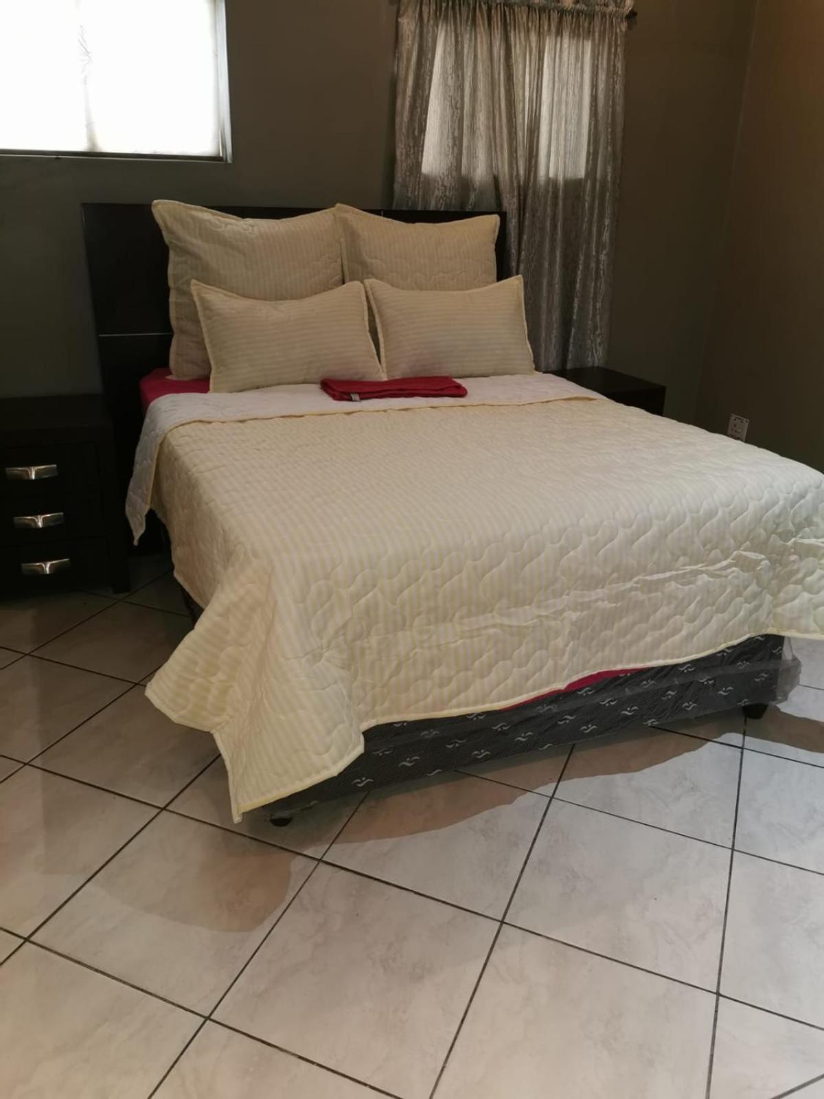 Ebony Guest House Pretoria-Noord エクステリア 写真